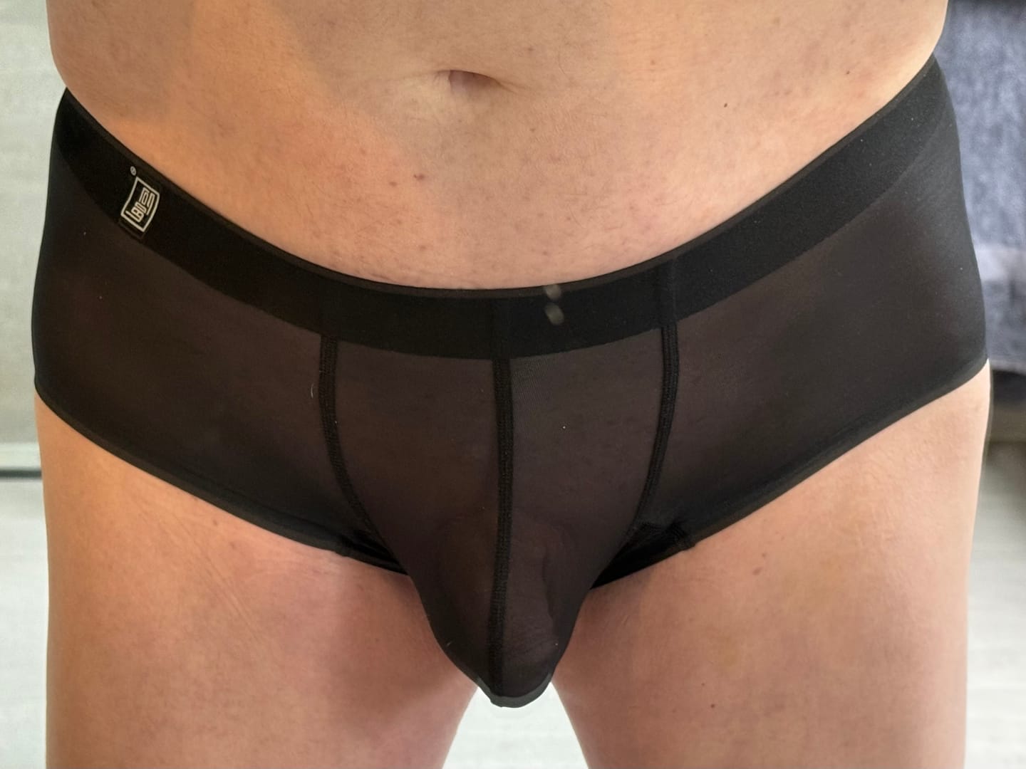 Customer photo review of Men's Lightweight Ice Silk Seamless Trunks