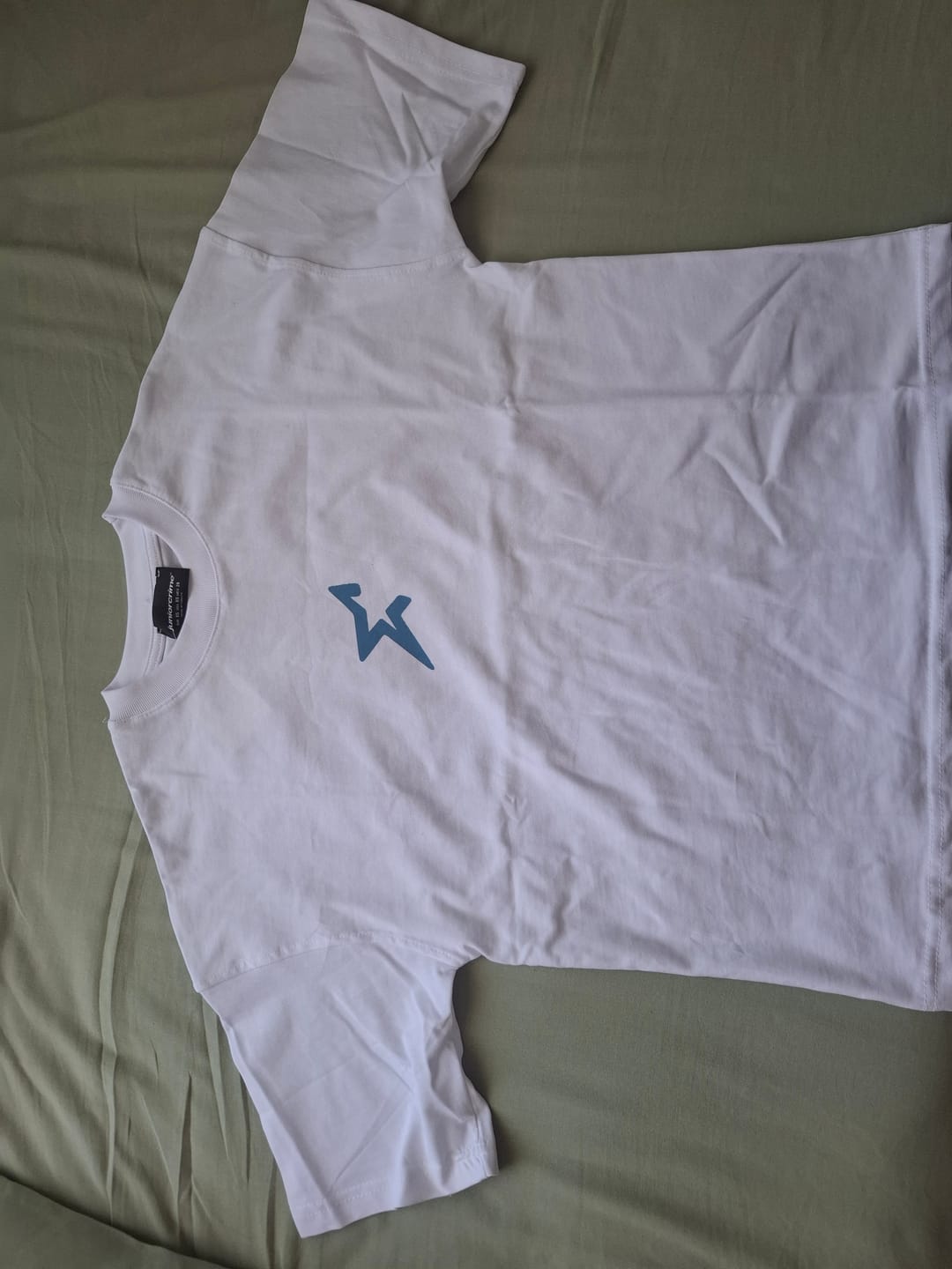 Customer photo review of Idol House Grand Final Merch - Beyaz