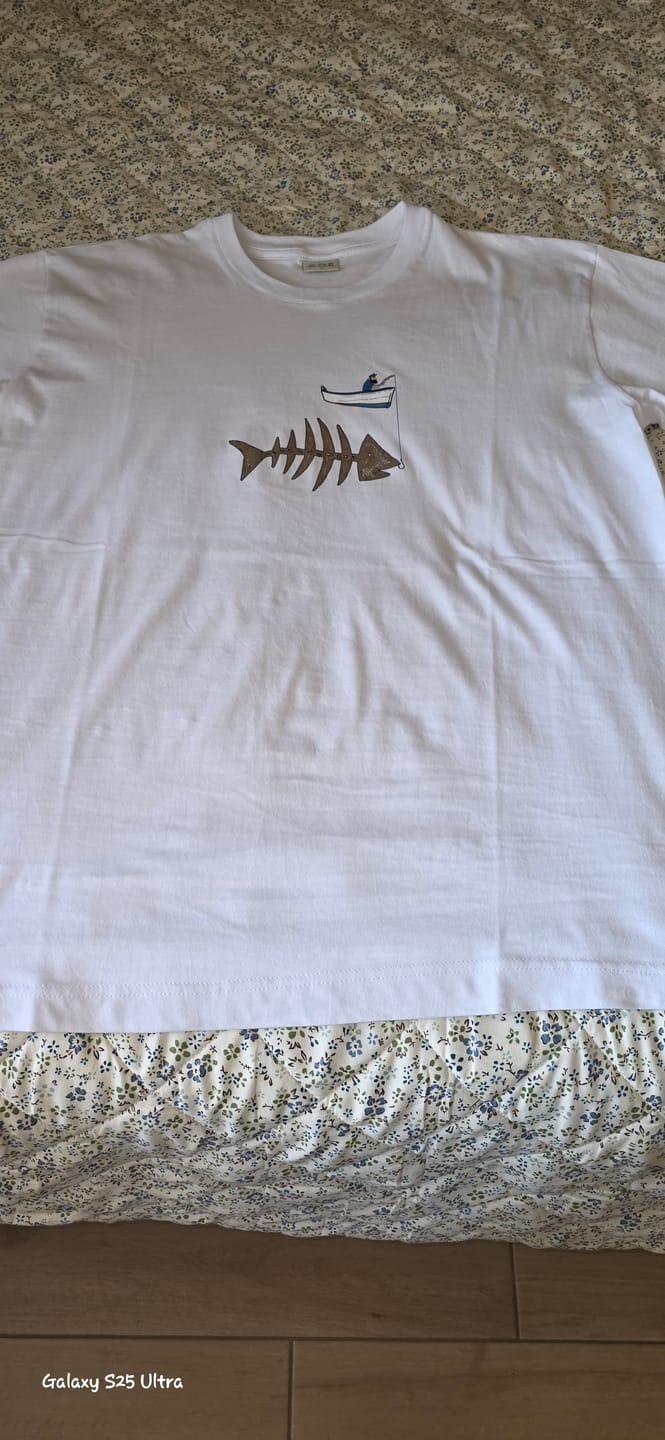 Customer photo review of Fishing boat & Fishbone - T-Shirts