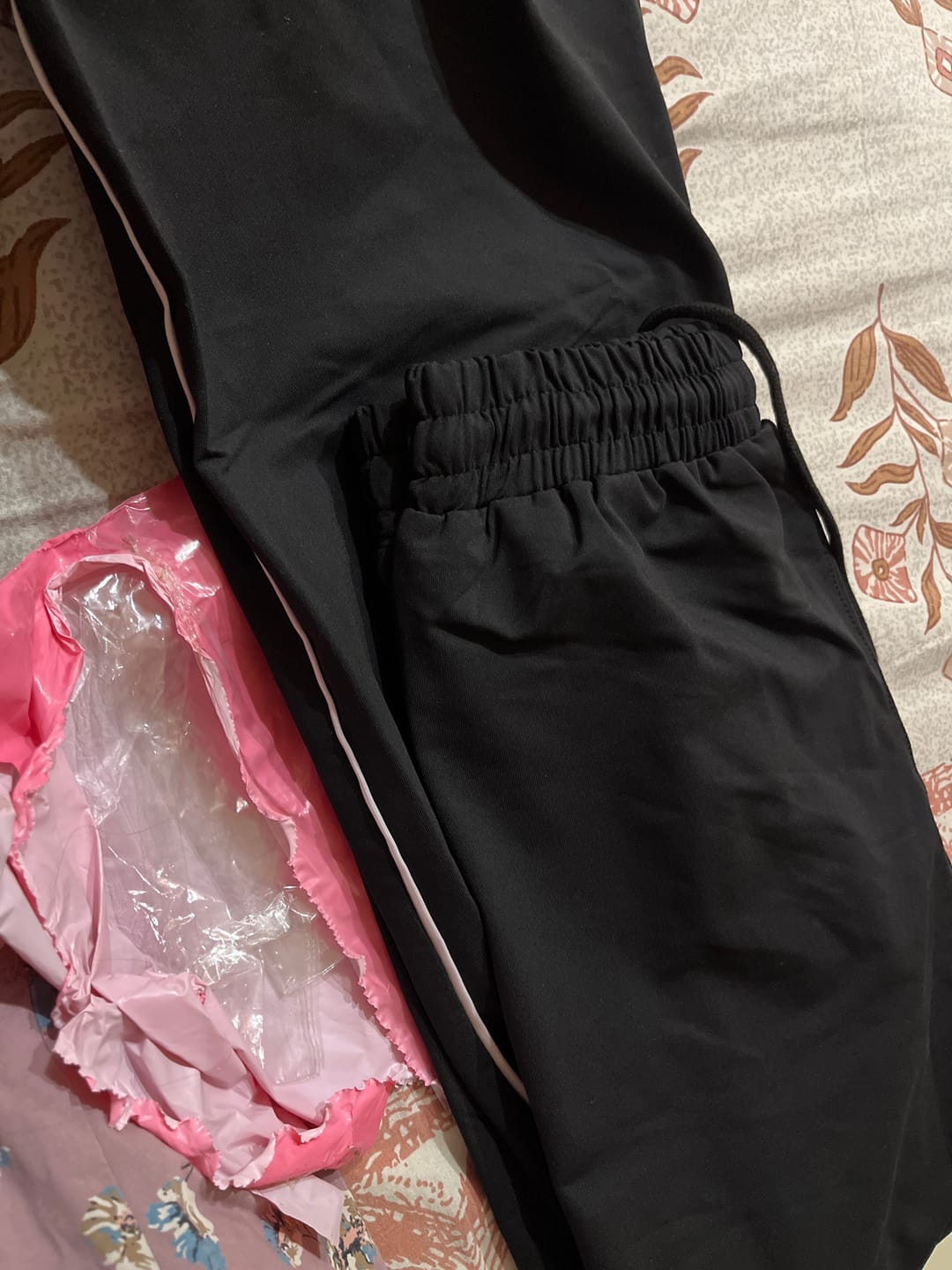 Customer photo review of COMFY BAGGY LOWER BLACK