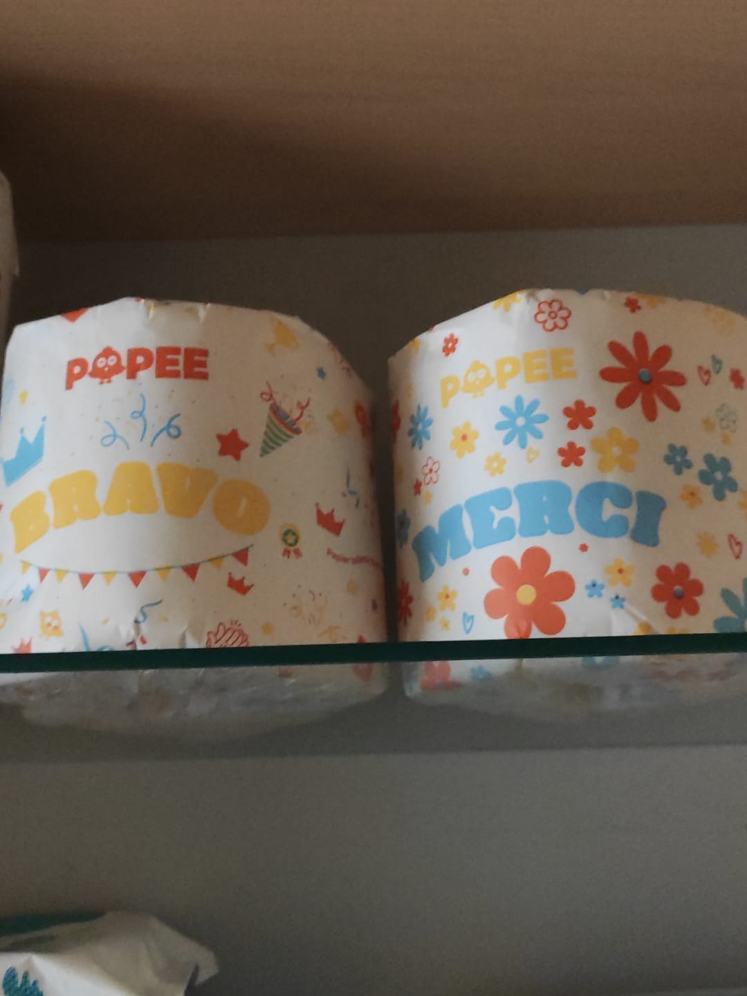 Customer photo review of Papier Toilette Édition DÉCO - 200 Feuilles / Rouleau, zéro plastique