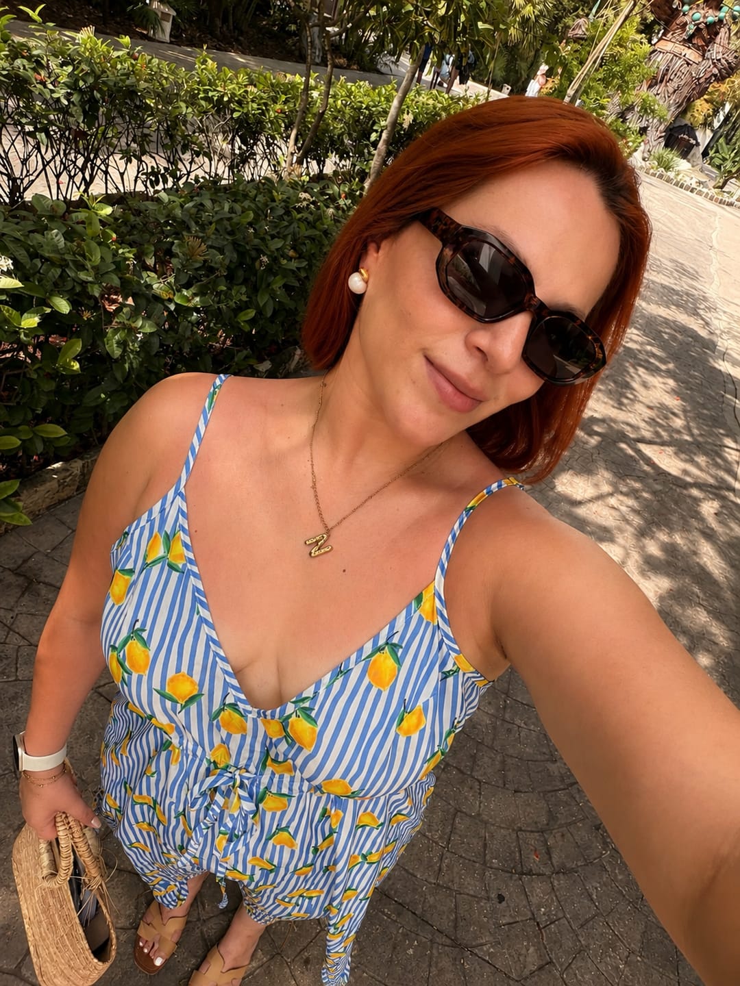Customer photo review of Par Arete Ovalado Con Perla Grande