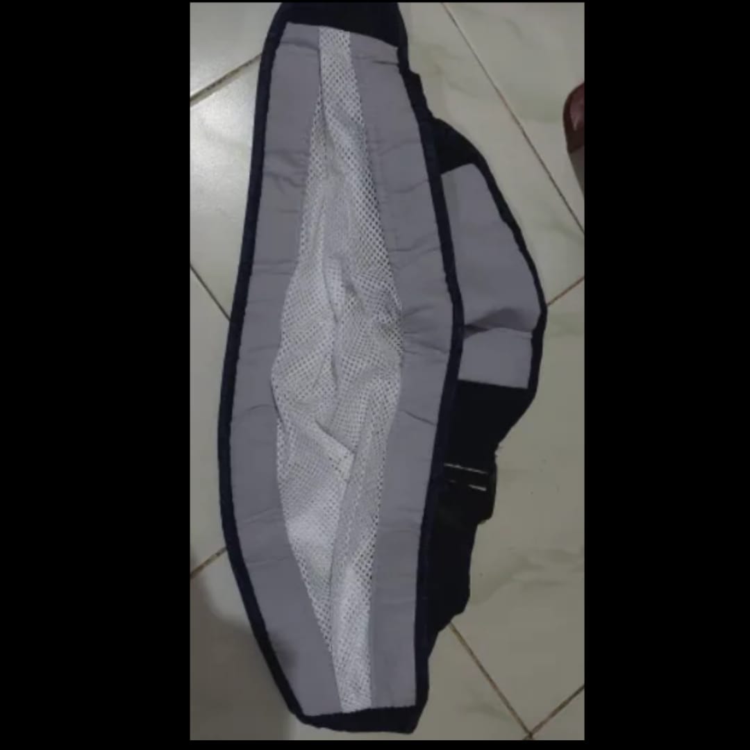 Customer photo review of MaamaNest CloudCarry™ | Pain-Free Baby Sling Carrier