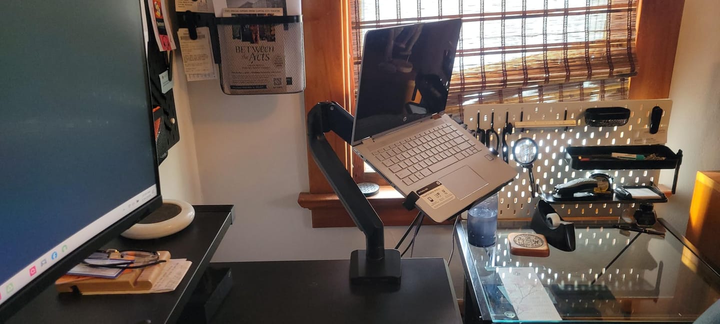 Customer photo review of 2-in-1 Laptop & Monitor Desk Mount