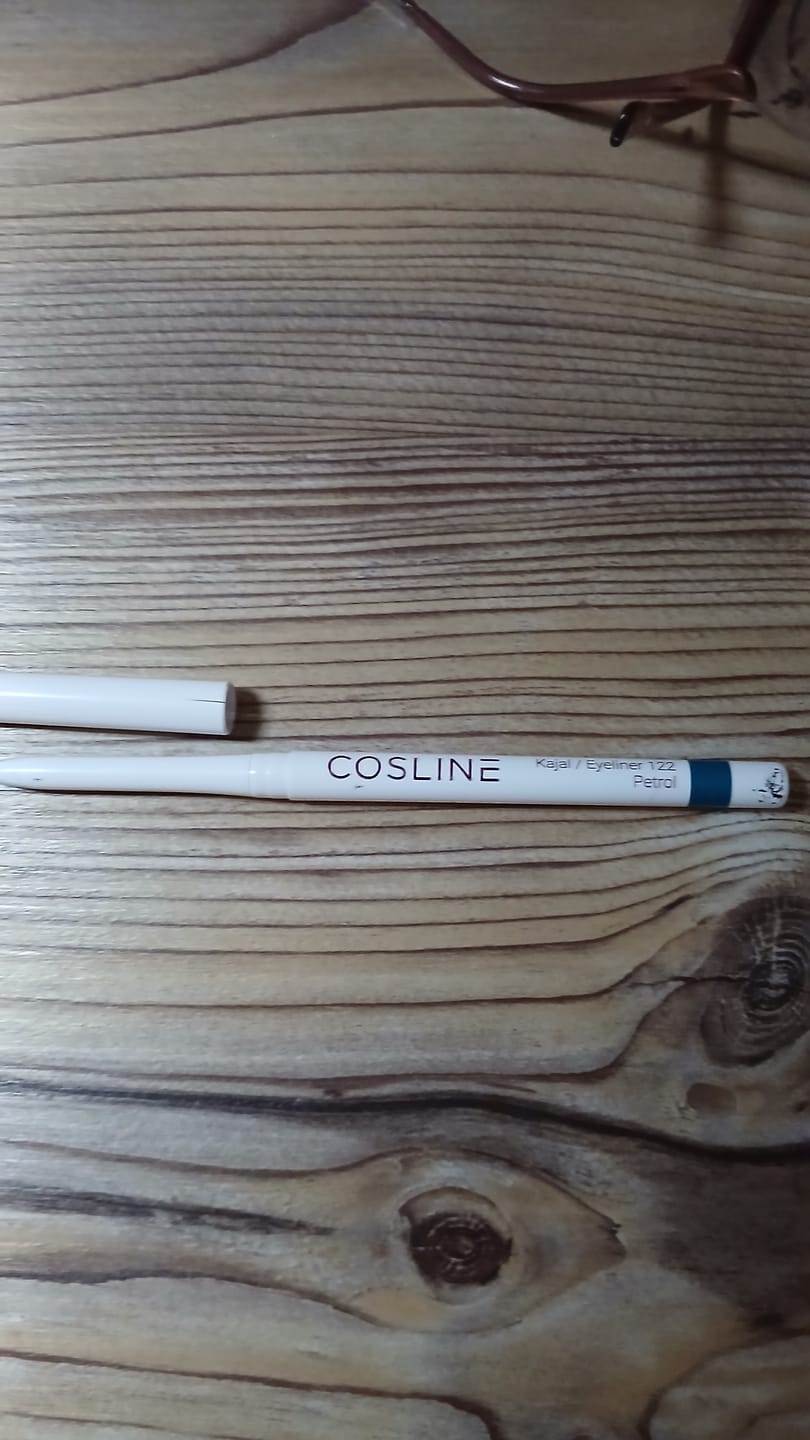 Customer photo review of 122 - Kajal / Eyeliner Petrol