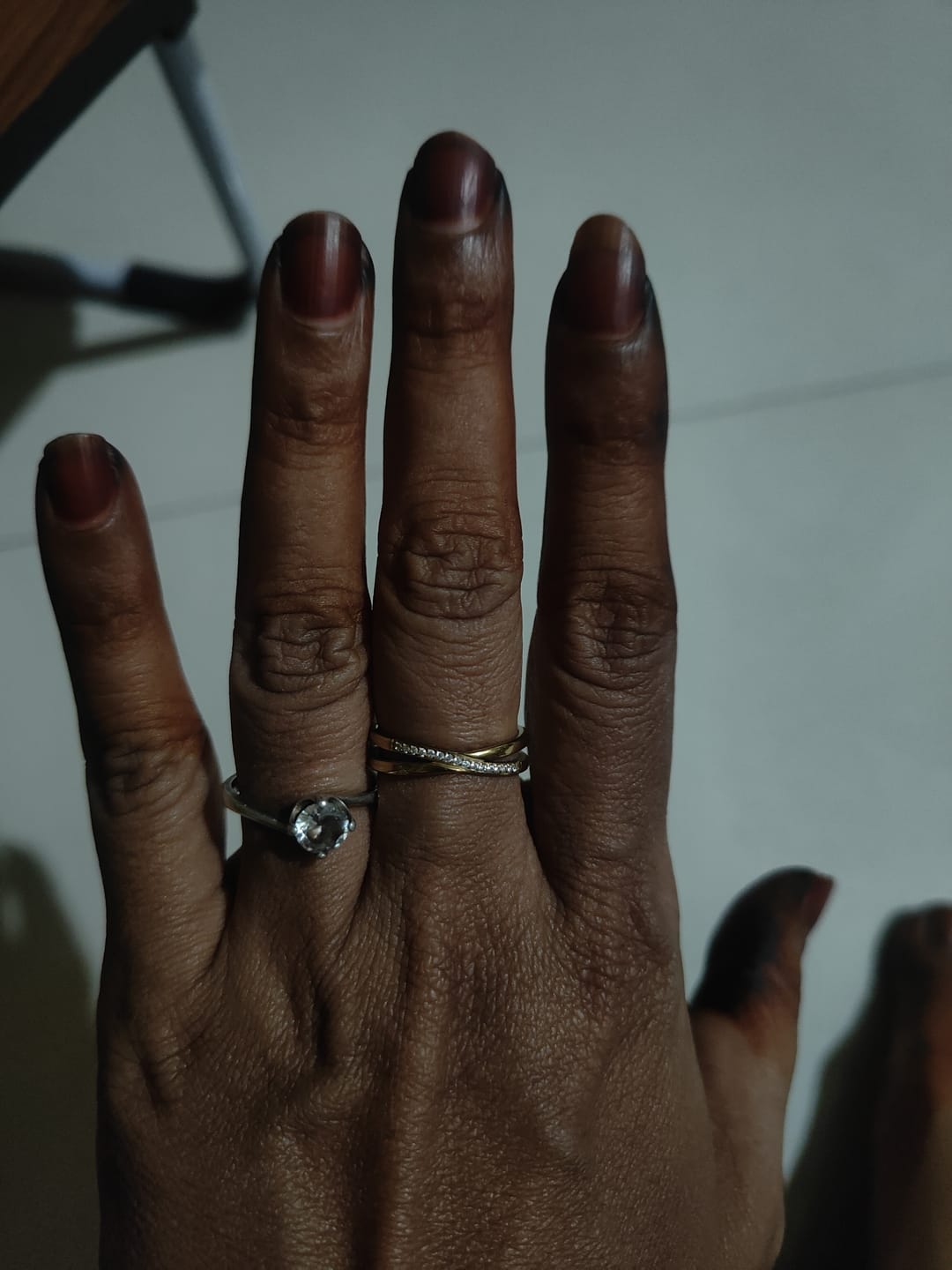 Customer photo review of Cross-Over Stones Lined Twist Ring