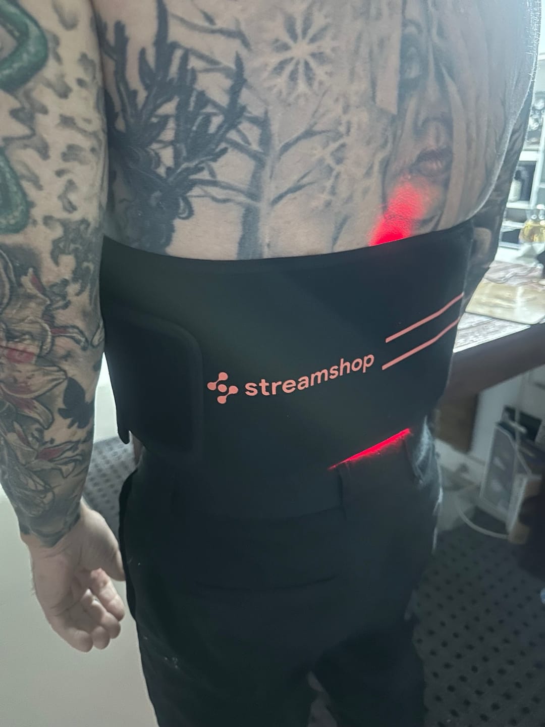 Customer photo review of Red Light Therapy Belt With 1064nm Laser