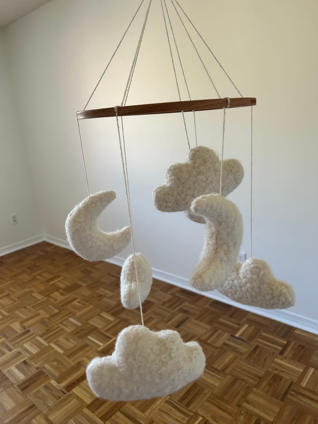Customer photo review of Marshmallow Sky - Baby Mobile