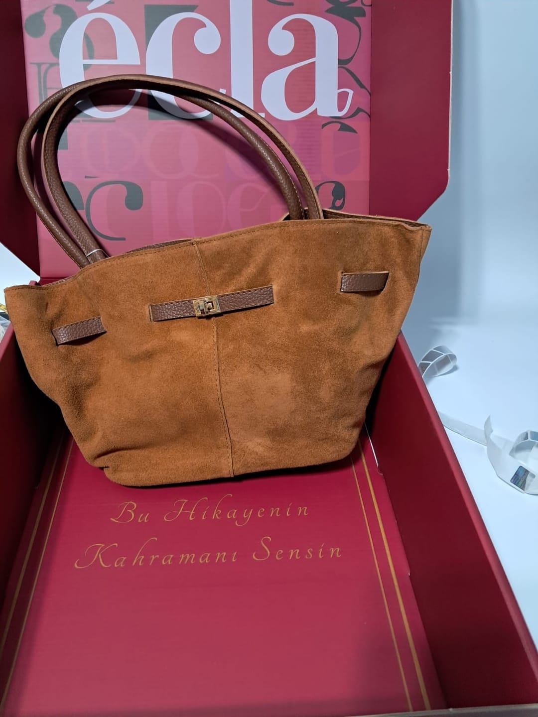 Customer photo review of Vivienne | Hakiki Süet Deri Çanta