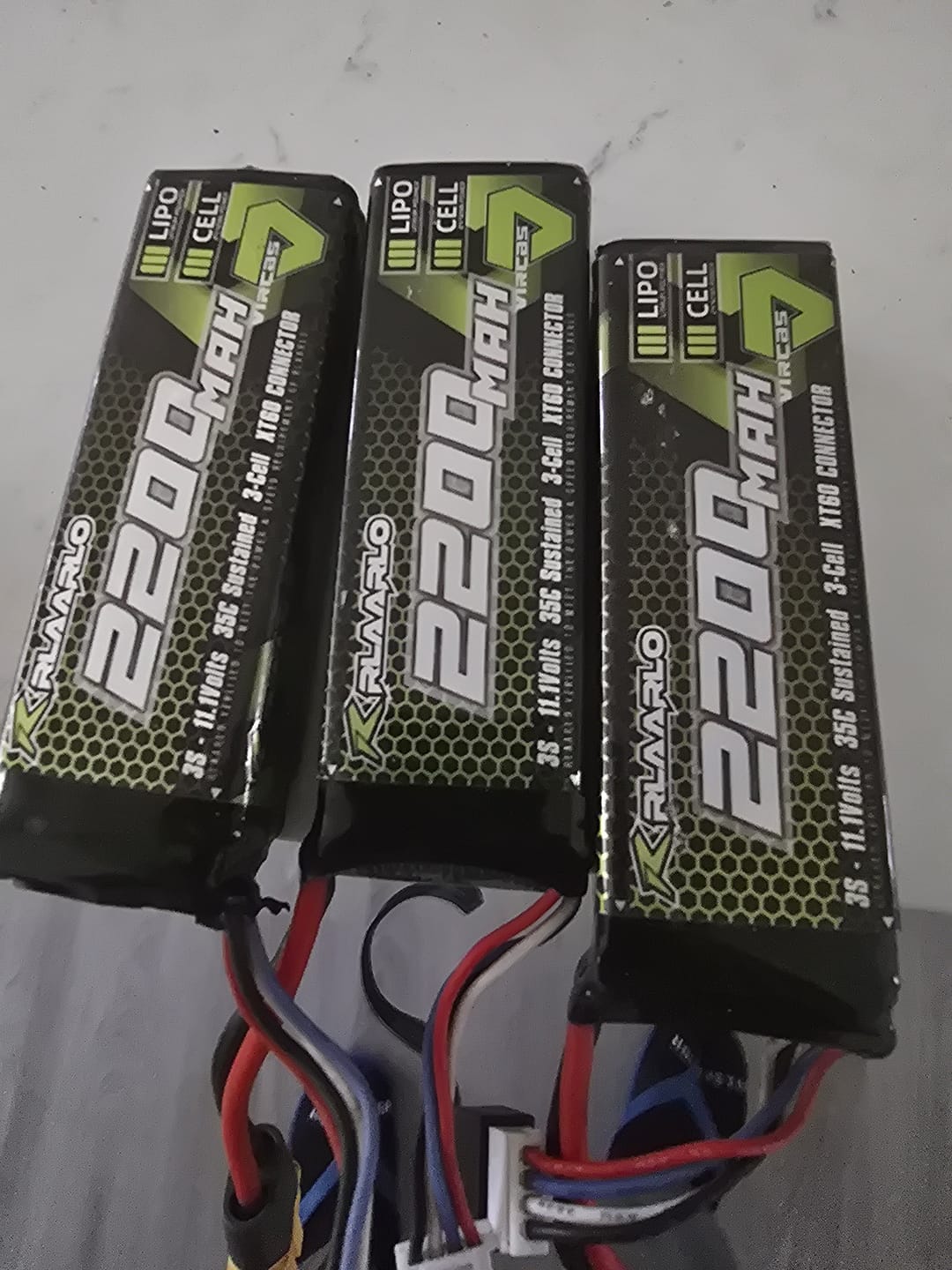 Customer photo review of 11.1V 2200mah 3S Lipo Battery XT60 Plug