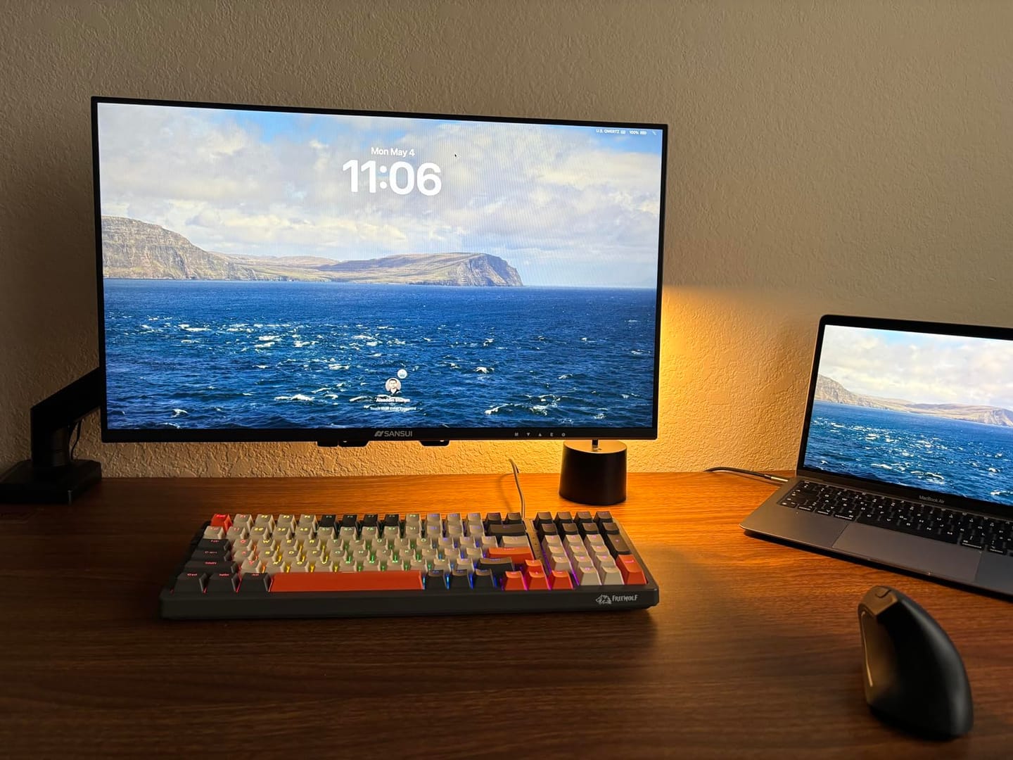 Customer photo review of 2-in-1 Laptop & Monitor Desk Mount