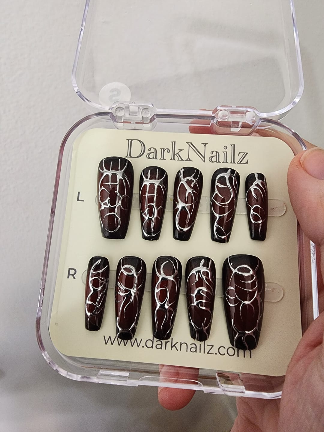 Customer photo review of Crimson Vein Gothic Press-On Nails – Red & Black Gradient Fake Nails