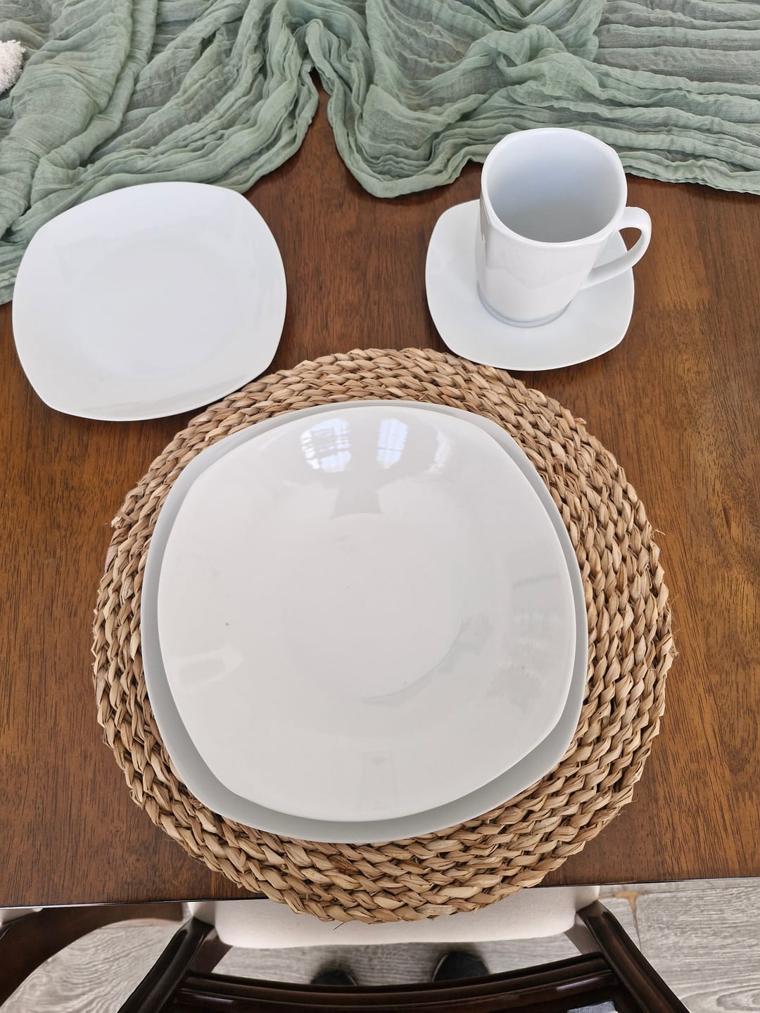 Customer photo review of Juego De Vajilla 30 Piezas Porcelana  Blanca Ivy Hallen