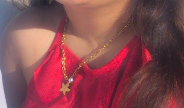 Customer photo review of Elegant Star Charm Necklace