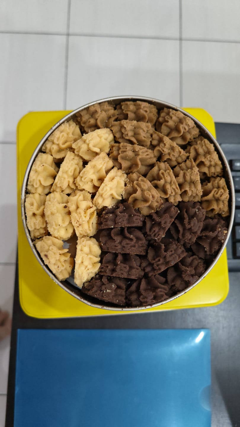Customer photo review of Signature Mix Butter Cookies