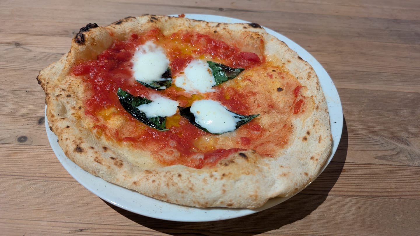 Customer photo review of Pizzaschaufel Perforiert (33CM)