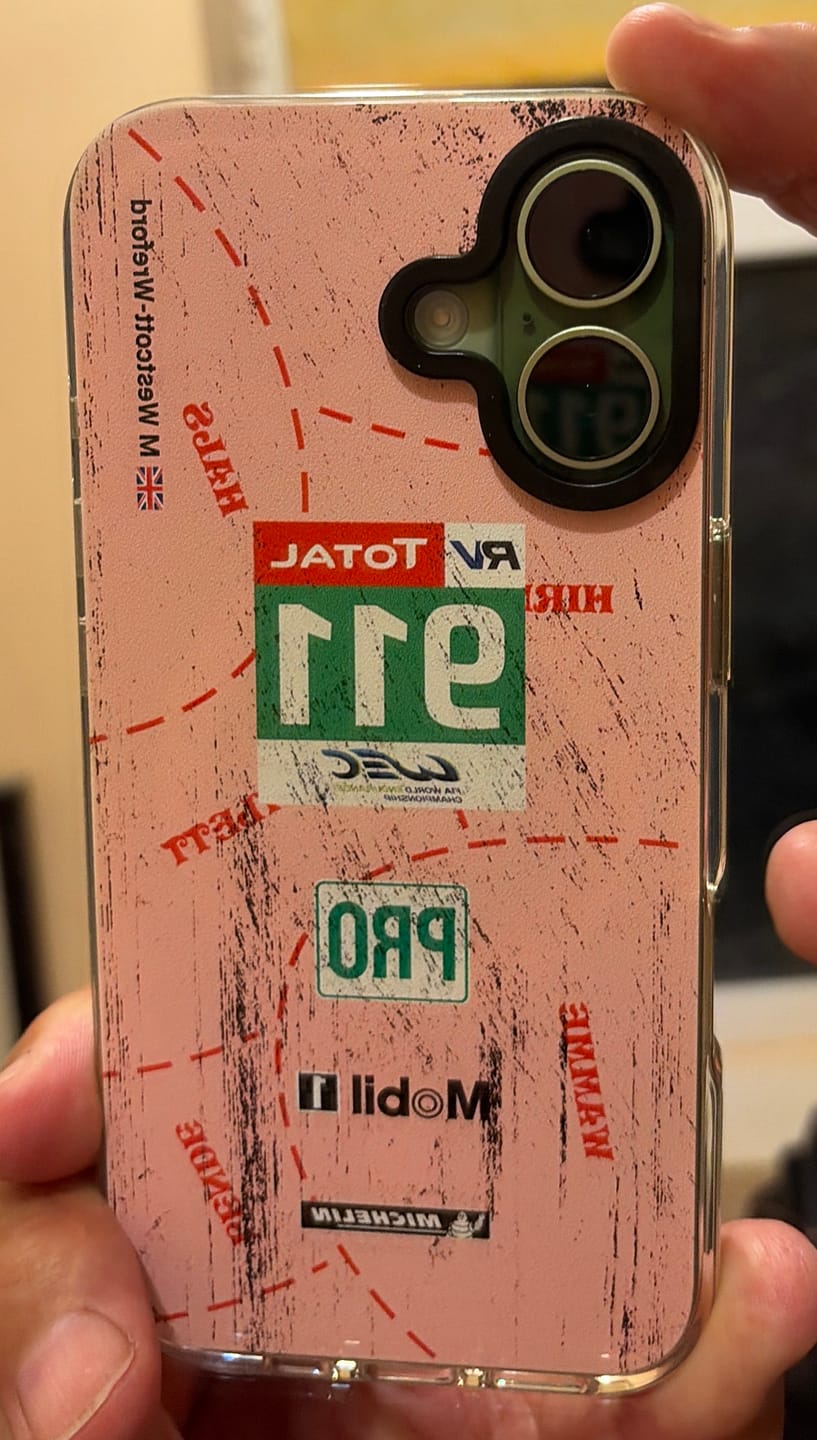 Customer photo review of Pink Pig Porsche RSR Livery - Individuelle Handyhülle für iPhone