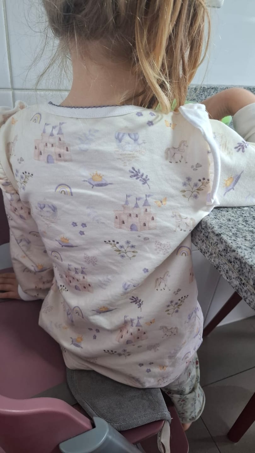 Customer photo review of Pijama dos piezas franela Princesa