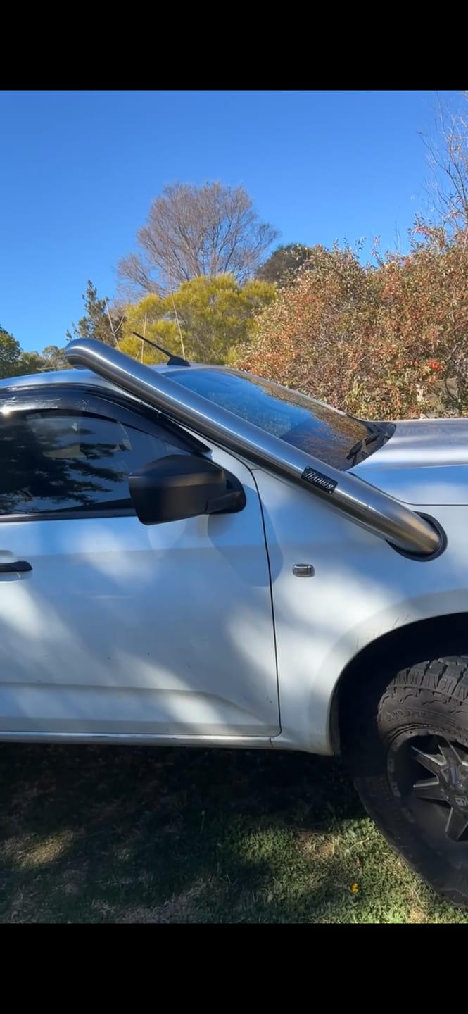 Customer photo review of Stainless snorkel to suit Isuzu D-MAX 2021 (short entry)