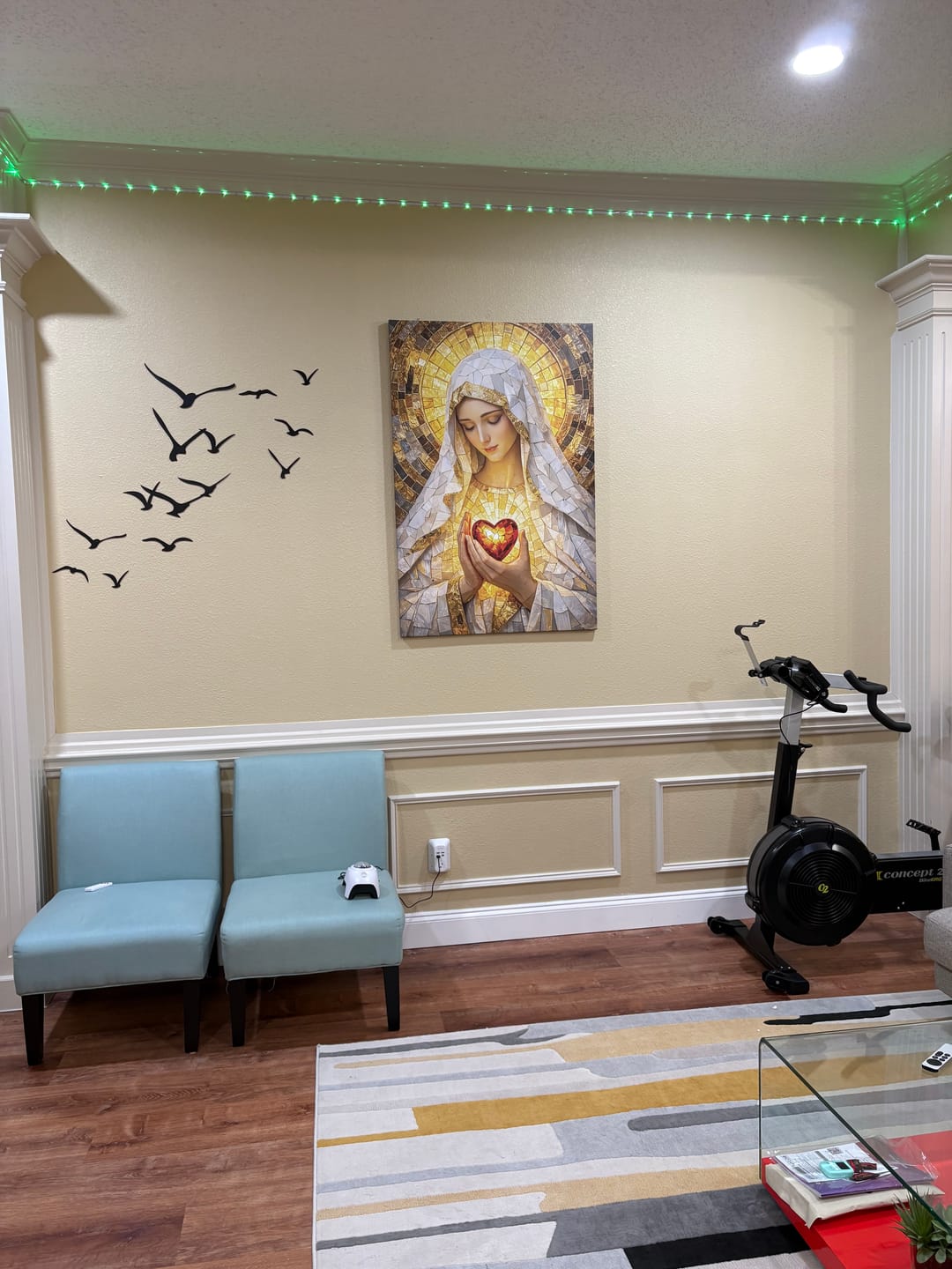 Customer photo review of Flying Birds Metal Wall Art