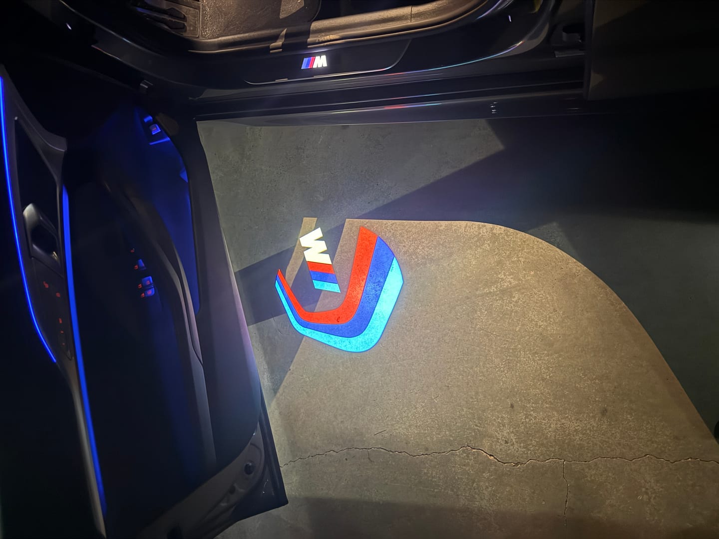 Customer photo review of BMW G SERIES DOOR LIGHTS