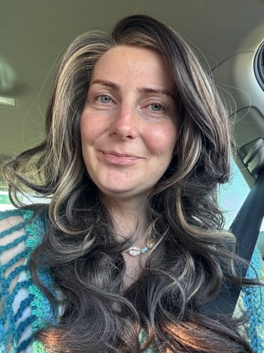 Customer photo review of JBEXTENSION 24 Inches Brown Highlight Curly Lace Front Wig.Pre Plucked 13*4 HD Transparent Lace Frontal Handmade Futura Fiber Swiss Lace Synthetic Fiber Pre-Cut Lace Glueless Wig JADOR L BROWN HIGHLIGHT