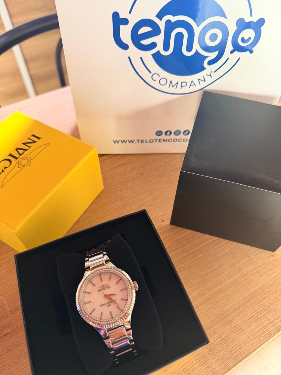 Customer photo review of Reloj Elegante Para Mujer Invicta Angel 50648 - Acero