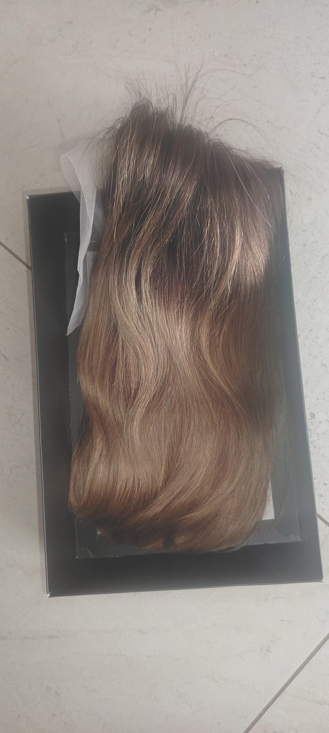 Customer photo review of Brazilian Lace Frontal Wig Straight Col T230 12 inch