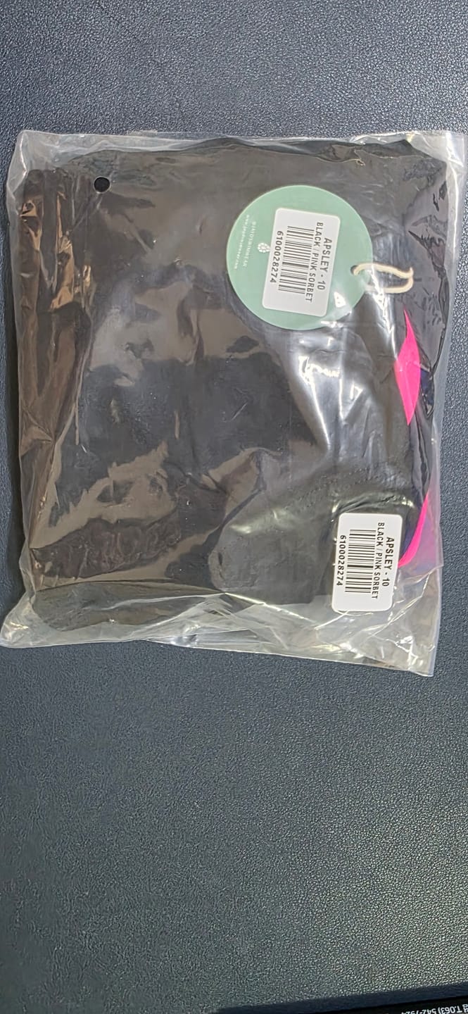 Customer photo review of APSLEY ONE PIECE - Black|Pink Sorbet|Rave
