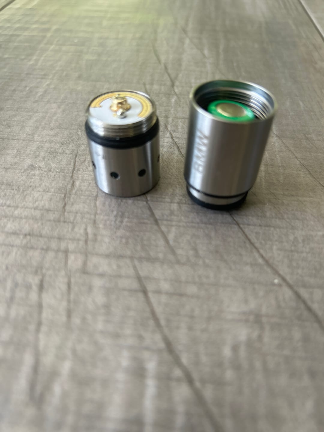 Customer photo review of 3x Ni-Mh Knopf batterie 4.8V 20MAH für Auto LED Taschenlampe 7575