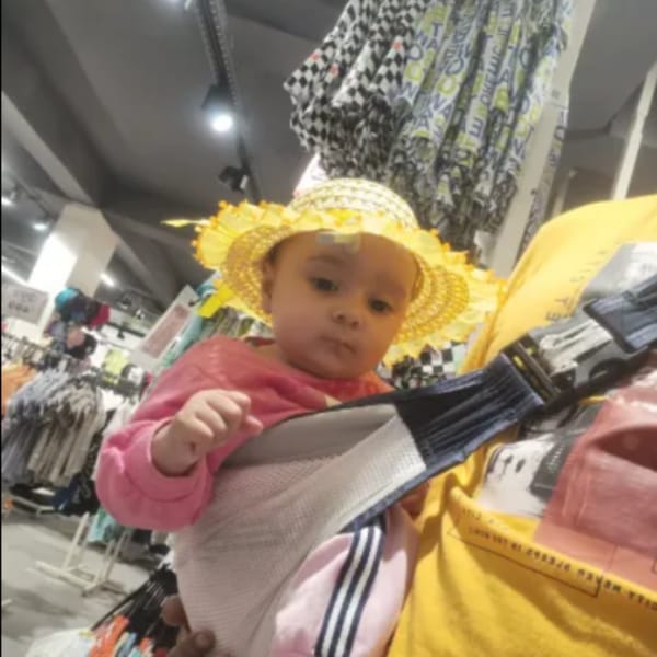 Customer photo review of MaamaNest CloudCarry™ | Pain-Free Baby Sling Carrier