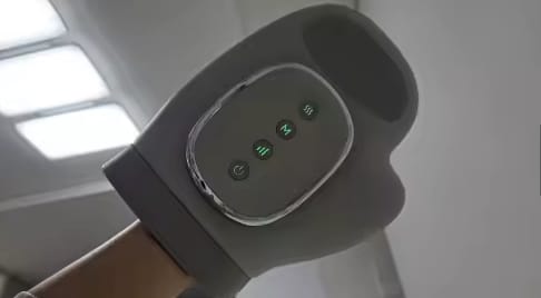 Customer photo review of Massagehandschuh – Kompression & Wärme für deine Hände