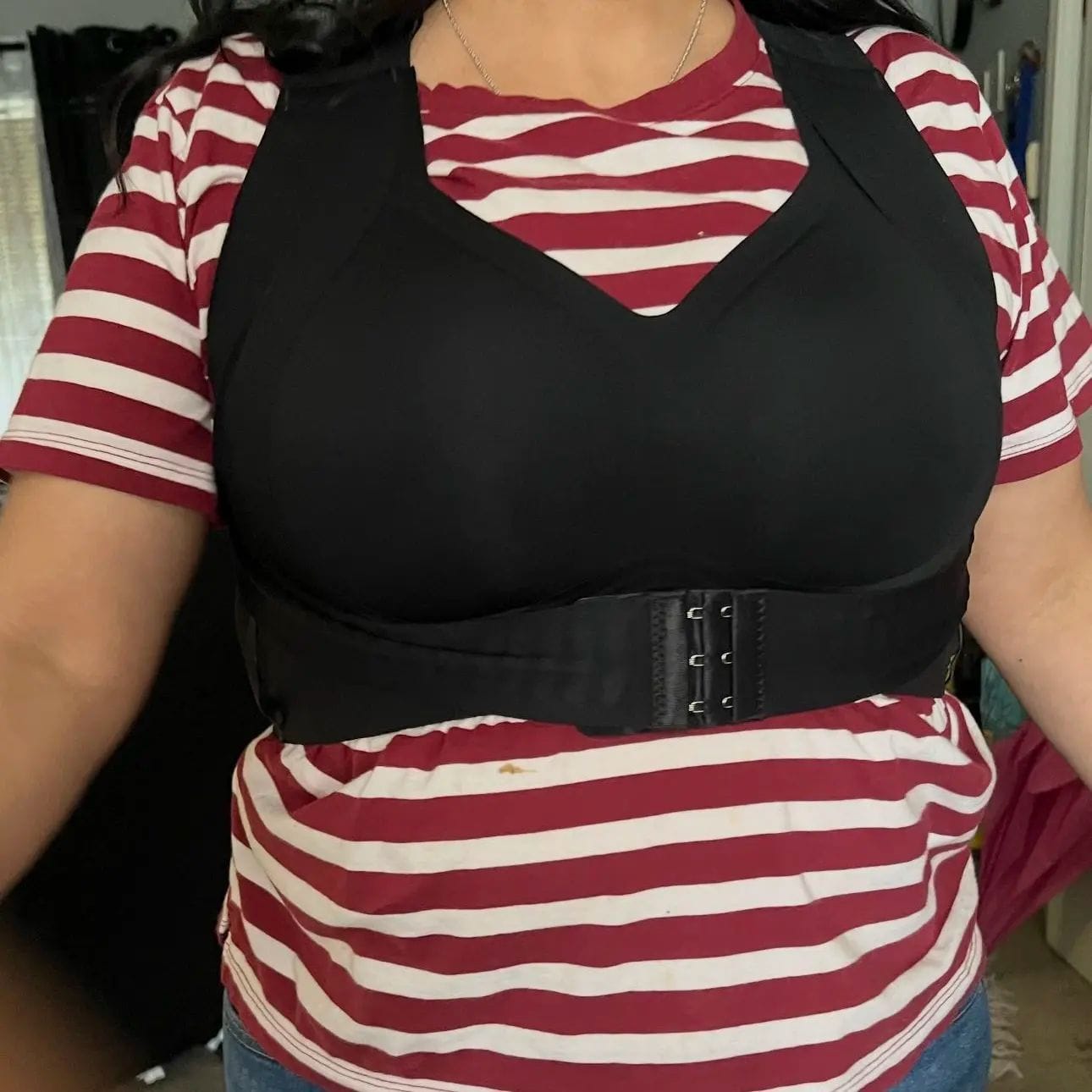 Customer photo review of Front Closure Cross-Back Wireless Posture Bra