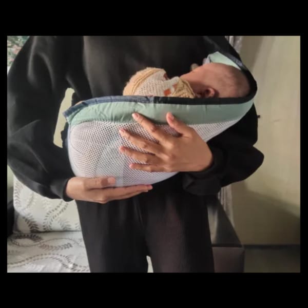 Customer photo review of MaamaNest CloudCarry™ | Pain-Free Baby Sling Carrier