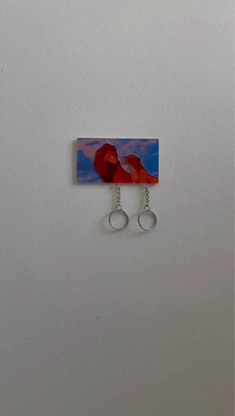 Customer photo review of Chaveiros combinando estilo desenho animado