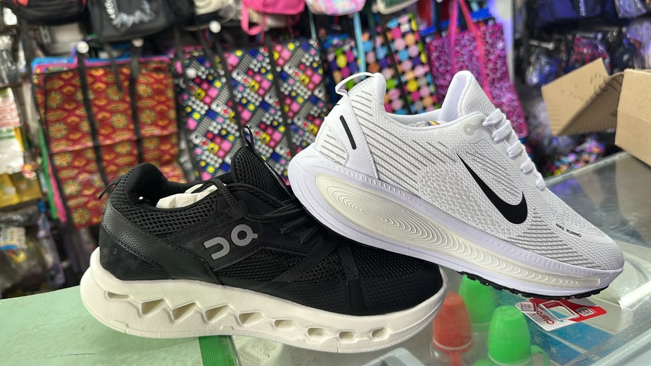 Customer photo review of NIKE VOMERO 18 - UNISEX