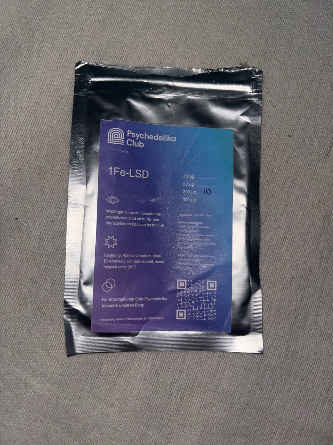 Customer photo review of Macrodosing Blotter (200 μg 1Fe-LSD)