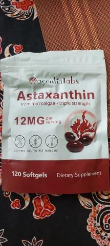 Customer photo review of Astaxanthin 12mg Softgels