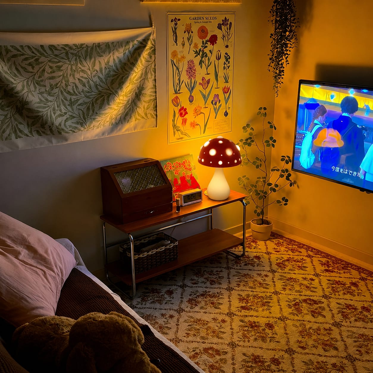 Customer photo review of Designer Mushroom Table Lamp
