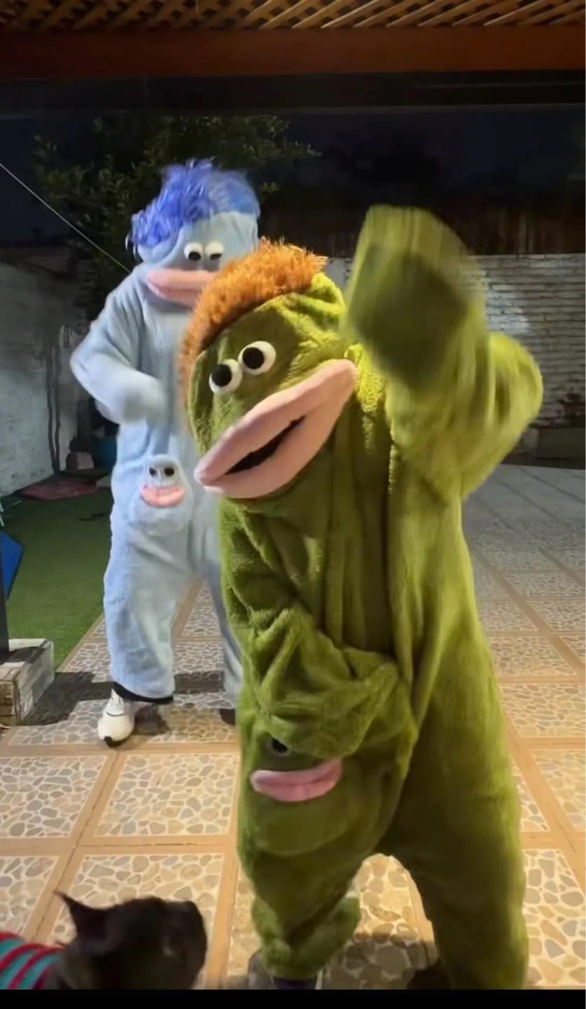 Customer photo review of MonsterNap™ – Pijama Monstruo Bocón de Una Pieza | Viral en TikTok | Adultos y Niños