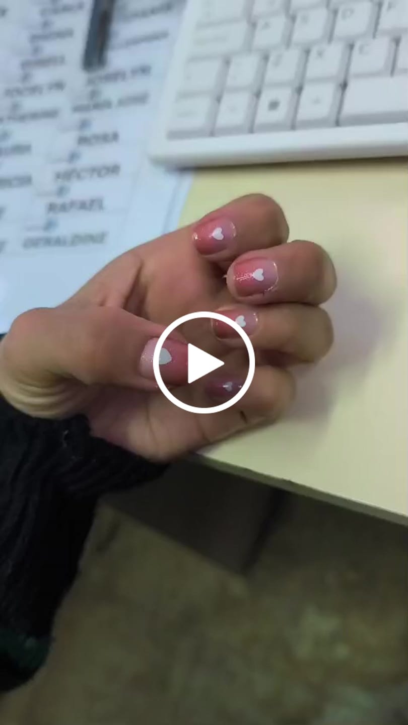 Customer video review of Pink Heart  | Esmalte