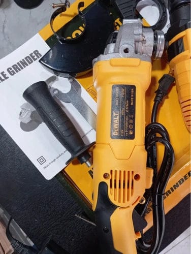 Customer photo review of Combo de taladro y pulidora AM dewalt