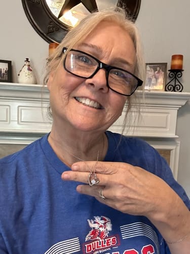 Customer photo review of To My Wife Forever Love Necklace – Romantic Gift from Husband with Heartfelt Message Card