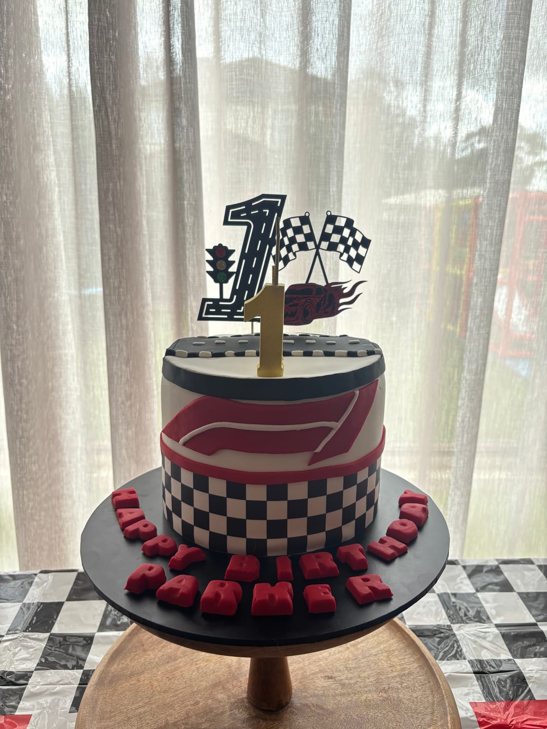 Customer photo review of Chequered pattern edible Icing Cake Wrap