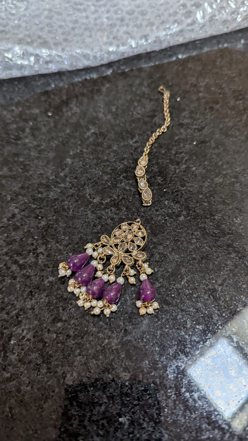 Customer photo review of Amal Purple Golden Plate Necklace Set