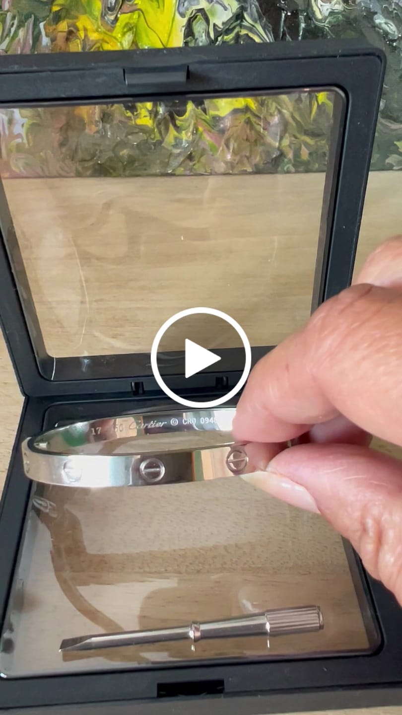 Customer video review of LOVE BRACELET 6.1MM