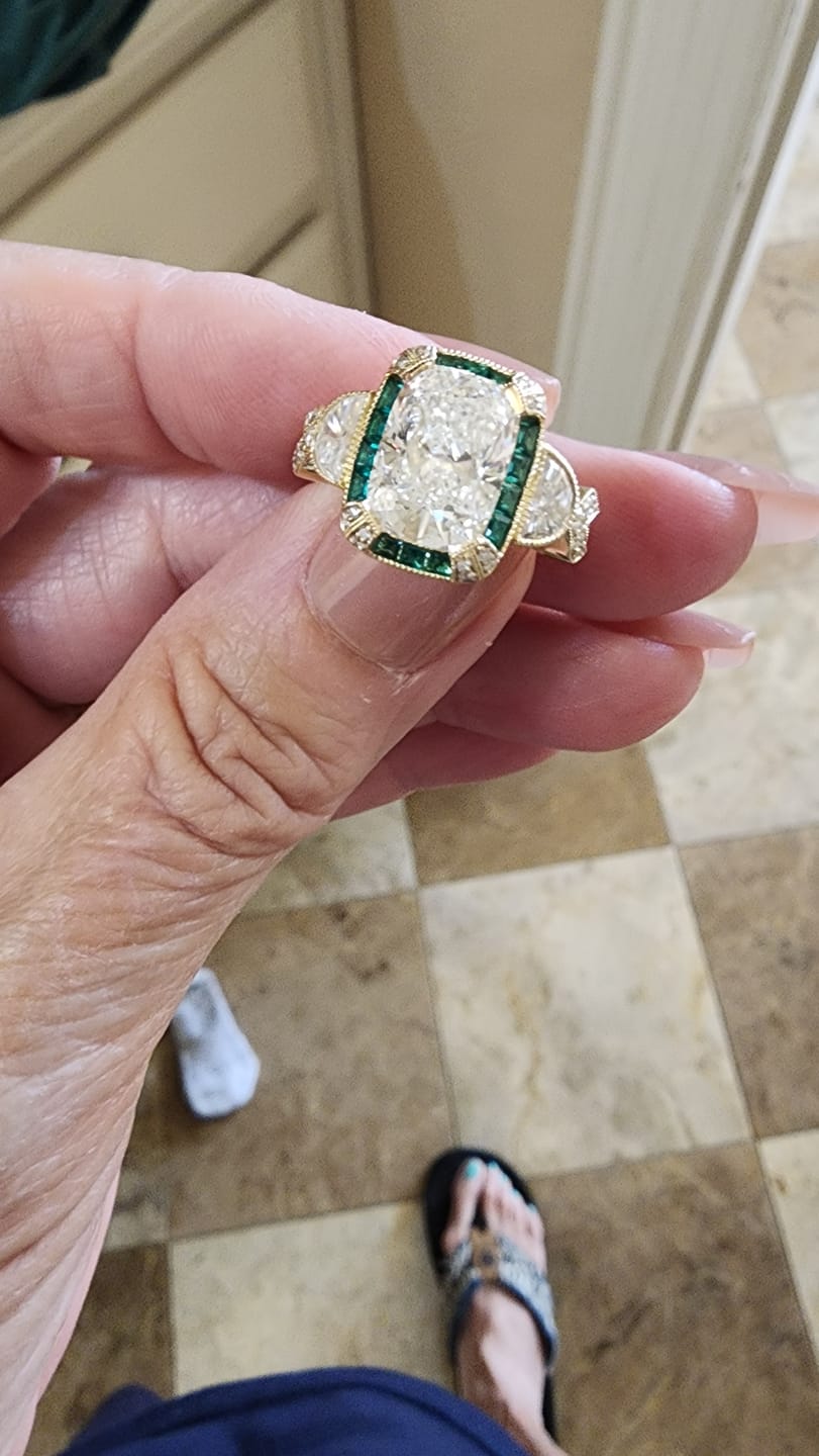 Customer photo review of Doveggs 5.9*3.35mm half moon lab diamond accents