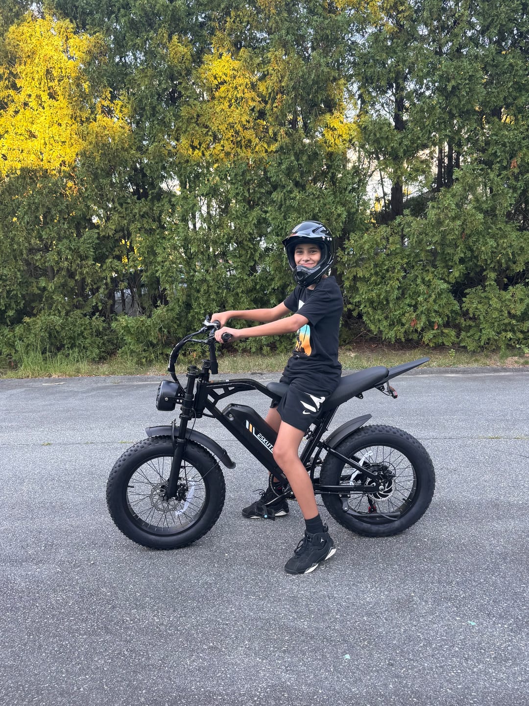 Customer photo review of Eskute® V200 20*4.0" Dirt Electric Bike for Kids&Teens