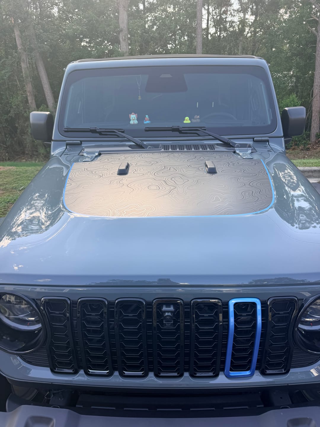 Customer photo review of Black Topo Hood Graphic | fits Wrangler JL and Gladiator JT