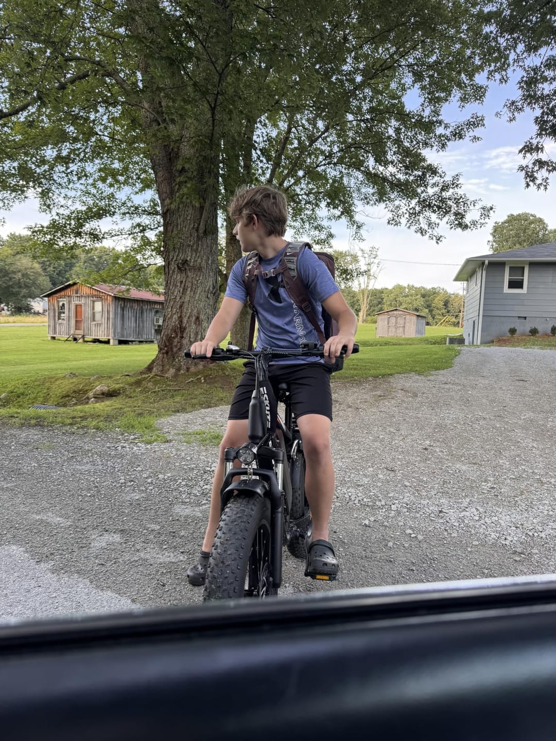 Customer photo review of Eskute® M200F 27.5" Full Suspension Electric Bike